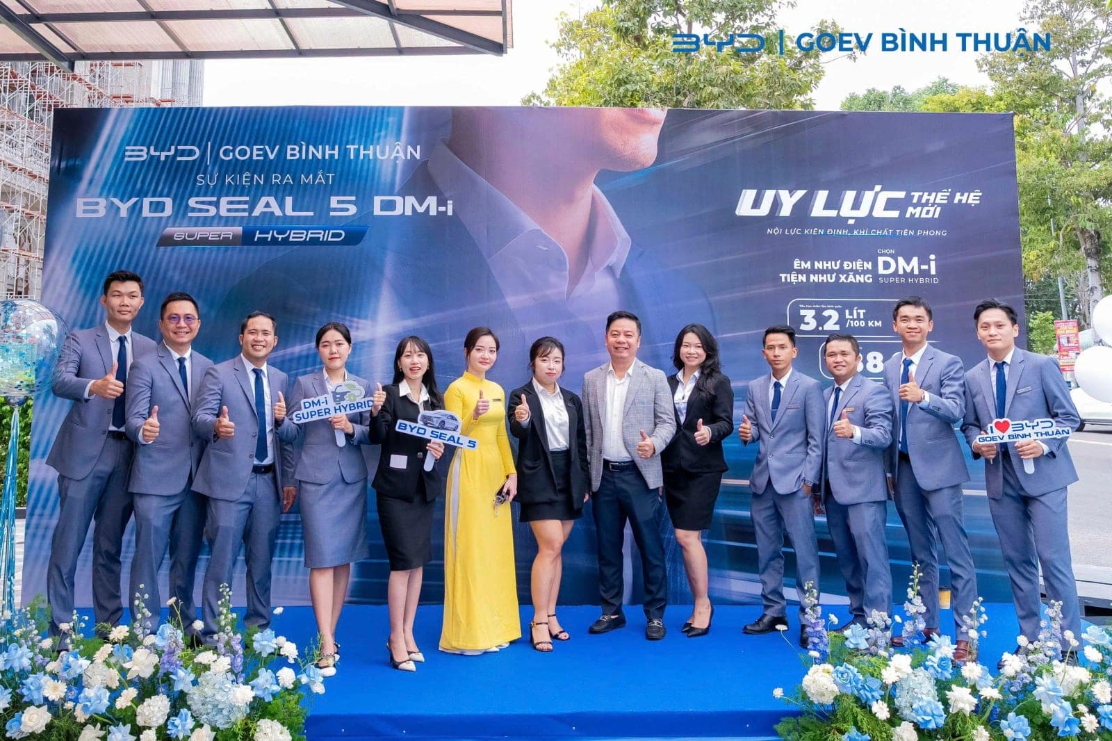 Đội ngũ tư vấn BYD GOEV Bình Thuận tại sự kiện ra mắt BYD Seal 5 DM-i ở Phan Thiết
